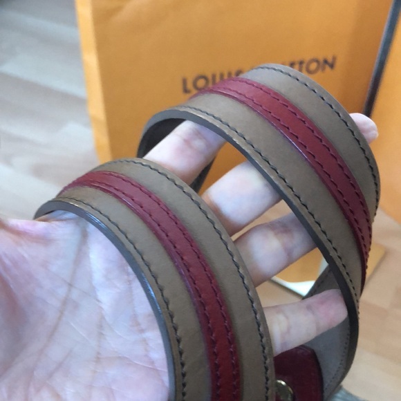 RARE. 🌺🌺 LIMITED  🌺🌺 Louis Vuitton Runway AVIATOR - Picture 11 of 16